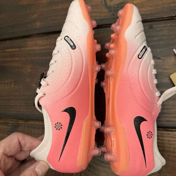 Nike Tiempo Legend 10 Pro AG Soccer Cleats - Picture 5 of 8